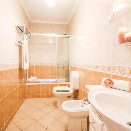 Fantastic 1 Bedroom *