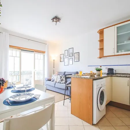 Apartment Apartment In Albufeira Near Sea Beach